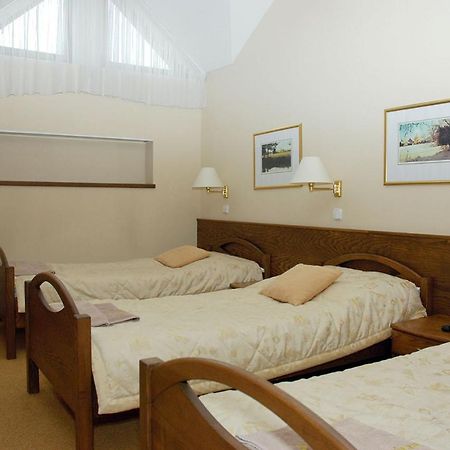Hotel Restaurant Modra Hvezda Dobřany Buitenkant foto