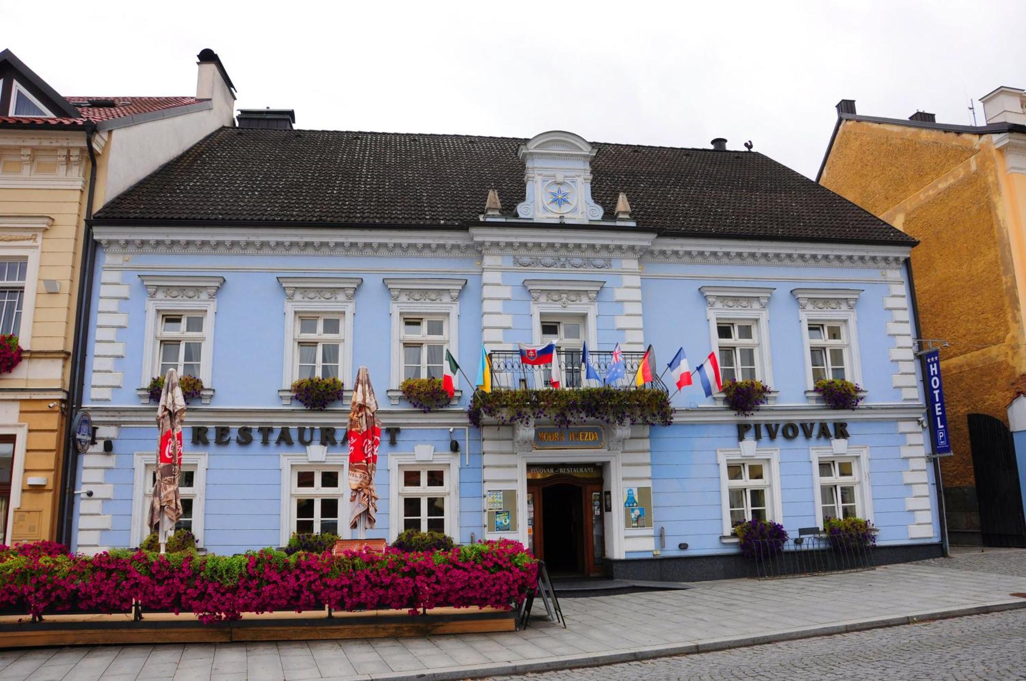 Hotel Restaurant Modra Hvezda Dobřany Buitenkant foto