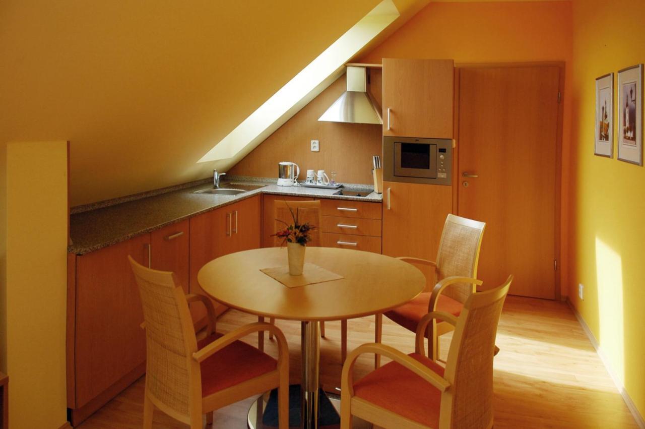 Hotel Restaurant Modra Hvezda Dobřany Buitenkant foto